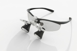 لوپ دندانپزشکی Flip-Up Eighteeth مدل برلیانس Brilliance SL